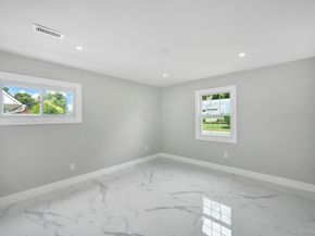 18 Mist Lane, Westbury NY 11590
