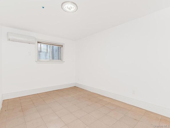 661 Sagamore Street, Bronx NY 10462