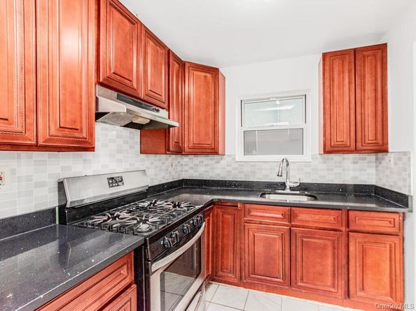661 Sagamore Street, Bronx NY 10462
