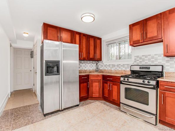 661 Sagamore Street, Bronx NY 10462