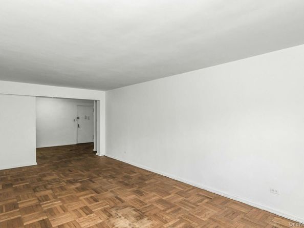 138-20 31 Road 1C, Flushing NY 11354