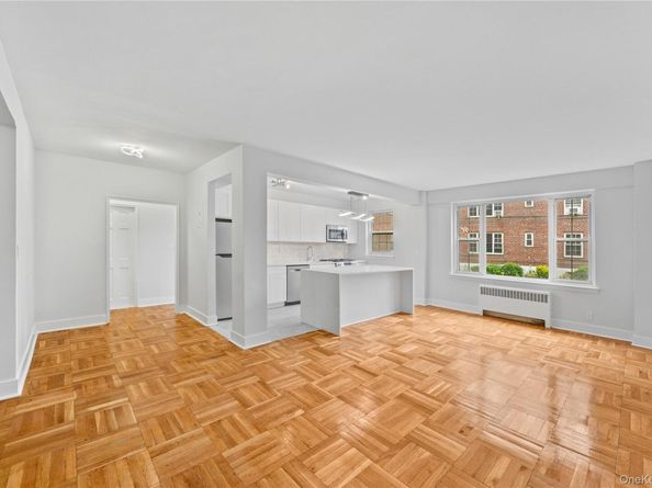 220 Pelham Road 1K, New Rochelle NY 10805