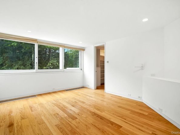 20 Bessel Lane, Chappaqua NY 10514