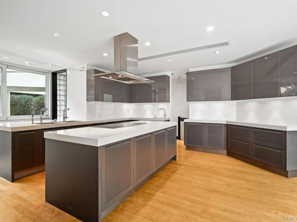 20 Bessel Lane, Chappaqua NY 10514