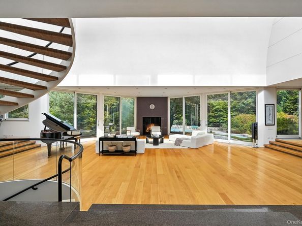 20 Bessel Lane, Chappaqua NY 10514