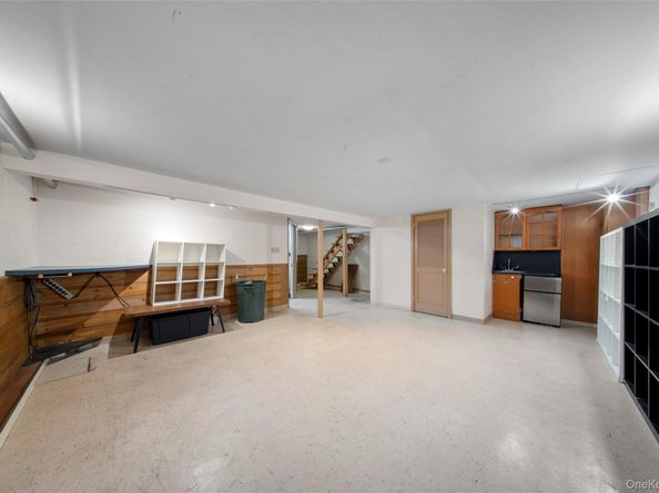 47-69 195th Street, Flushing NY 11358