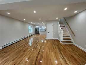 19445 Murdock Avenue, Saint Albans NY 11412