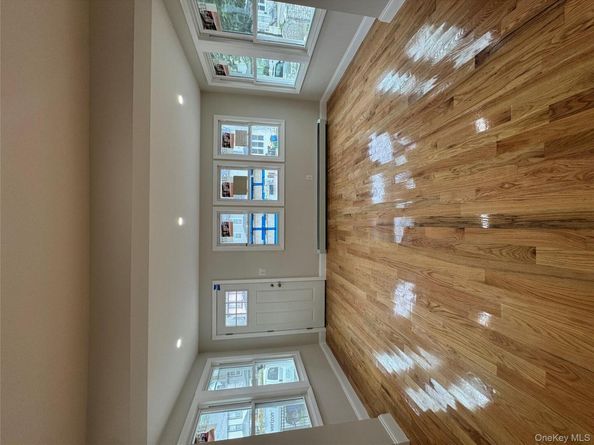 19445 Murdock Avenue, Saint Albans NY 11412