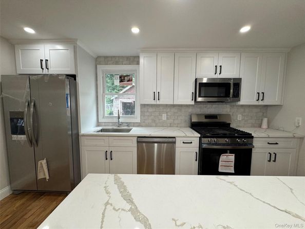 19445 Murdock Avenue, Saint Albans NY 11412
