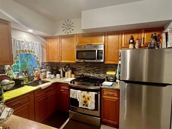 2525 Hone Avenue, Bronx NY 10469