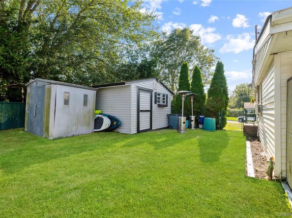 1 Debbie Lane, Patchogue NY 11772