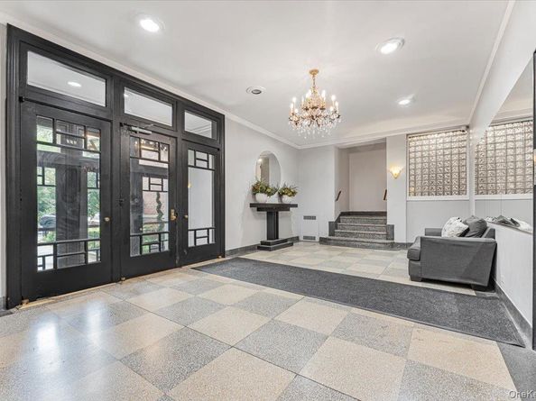 306 Mosholu Parkway S 6K, Bronx NY 10458