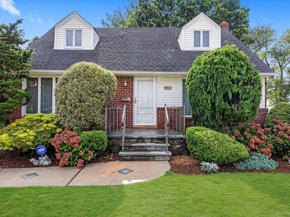 1628 Oswego Street, East Meadow NY 11554