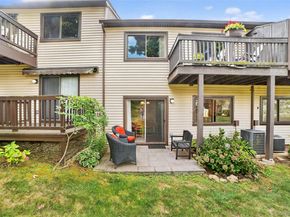 78 Independence Court H, Yorktown Heights NY 10598