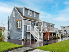 2 Bayview Avenue E, Lindenhurst NY 11757