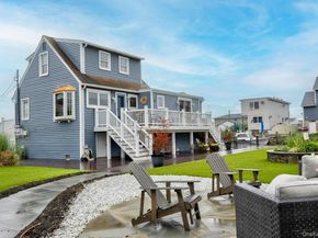 2 Bayview Avenue E, Lindenhurst NY 11757