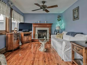 2 Bayview Avenue E, Lindenhurst NY 11757