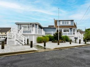 2 Bayview Avenue E, Lindenhurst NY 11757