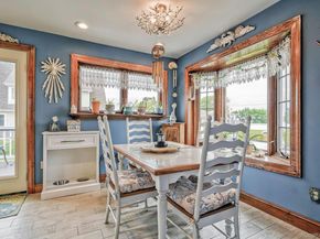 2 Bayview Avenue E, Lindenhurst NY 11757