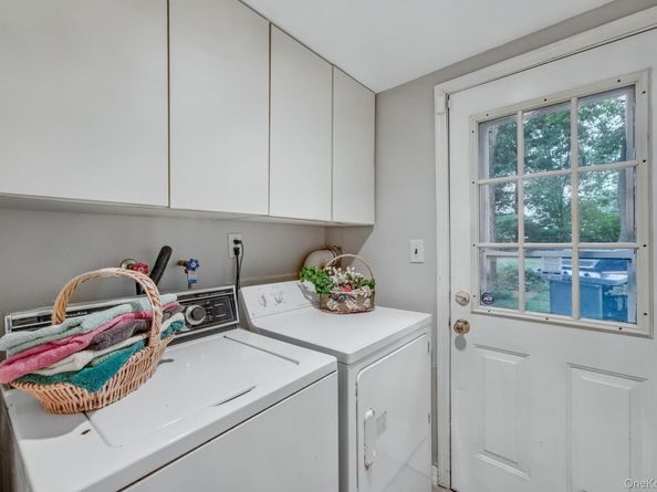 16 Delmar Lane, Commack NY 11725