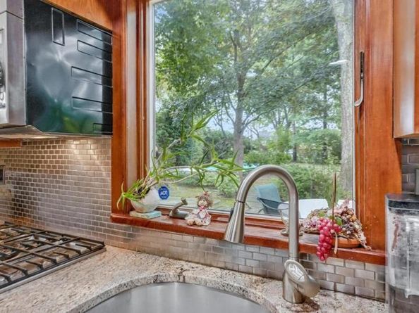 16 Delmar Lane, Commack NY 11725