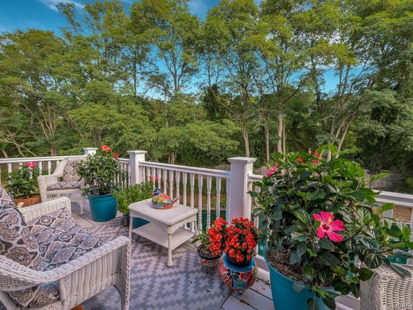 537 Highland Court, Moriches NY 11955