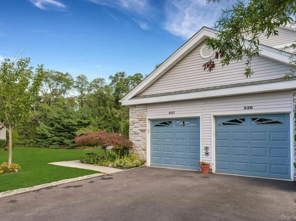 537 Highland Court, Moriches NY 11955