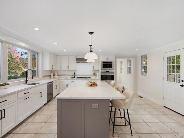 9 Oregon Road, Bedford Corners NY 10549