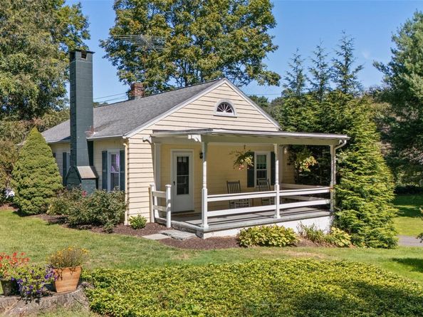 9 Oregon Road, Bedford Corners NY 10549