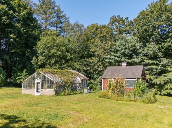 9 Oregon Road, Bedford Corners NY 10549