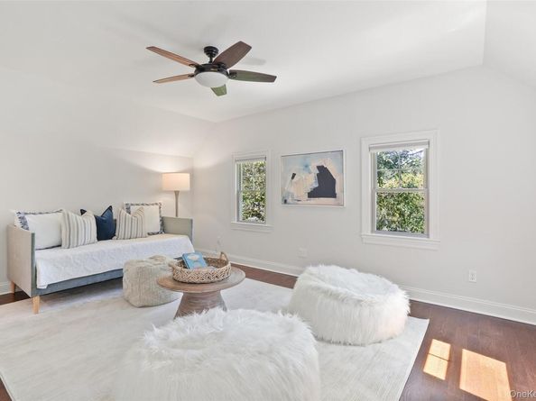 9 Oregon Road, Bedford Corners NY 10549