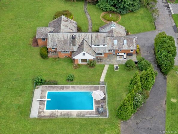 200 Fort Hill Road, Scarsdale NY 10583