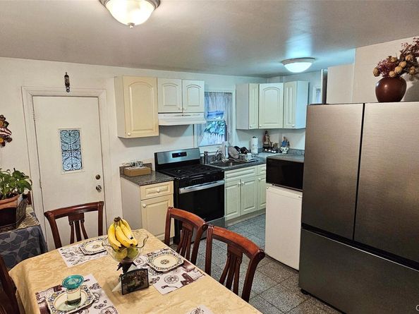 6728 Forest Avenue, Ridgewood NY 11385