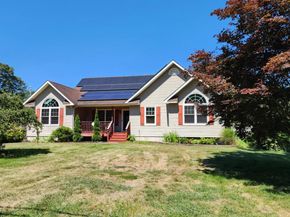 289 Carleton Drive E, Shirley NY 11967