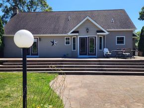 289 Carleton Drive E, Shirley NY 11967