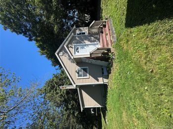 231 Elm Road W