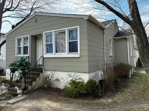 99 Central Avenue, Port Jefferson NY 11776