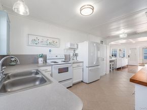 1400 Peconic Bay Boulevard, Jamesport NY 11947