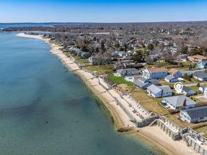 1400 Peconic Bay Boulevard, Jamesport NY 11947