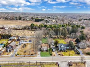14 Tuttle Avenue, Eastport NY 11941