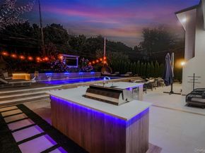 80 Knolls Drive N, Manhasset Hills NY 11040
