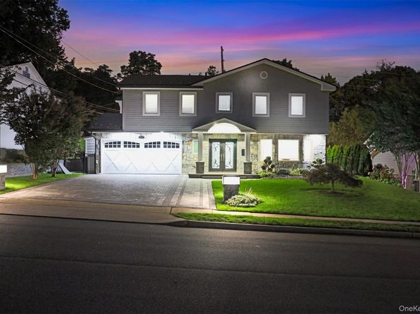 80 Knolls Drive N, Manhasset Hills NY 11040