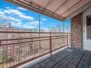 43-25 Douglaston Parkway 6K, Douglaston NY 11363