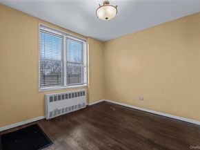 43-25 Douglaston Parkway 6K, Douglaston NY 11363