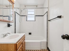 120 Horton Highway 12D, Mineola NY 11501