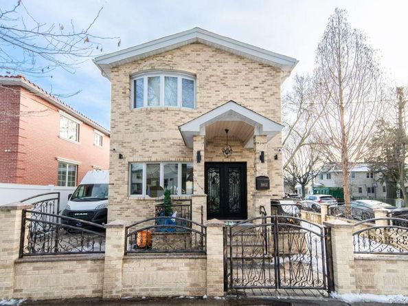 16602 76th Avenue, Fresh Meadows NY 11366