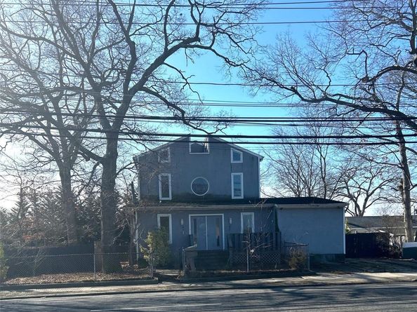 90 Jerusalem Avenue, Massapequa NY 11758