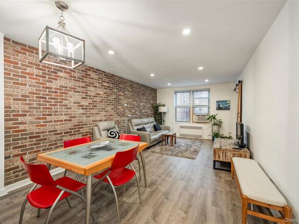 67-25 Clyde Street 3M, Forest Hills NY 11375