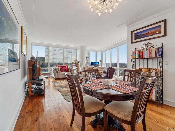 1 Renaissance Square 25G, White Plains NY 10601