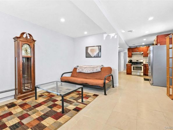 99-71 164th Avenue, Howard Beach NY 11414